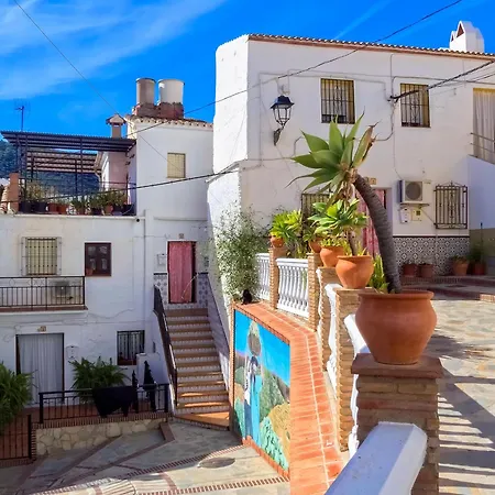 Balcones De Bentomiz 3*