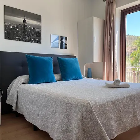 Apartahotel Balcones De Bentomiz 3*